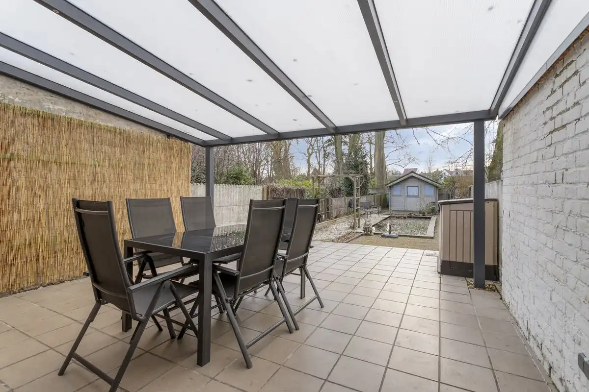 Instapklaar huis met 3 slaapkamers in centrum Assebroek  foto 12