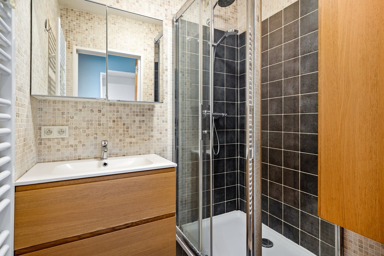 Verzorgd appartement op toplocatie met 2 slaapkamers in Deurne Zuid! foto 11