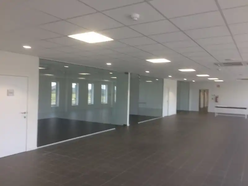 Kantoor met magazijn te huur in haven van Antwerpen linkeroever foto 5