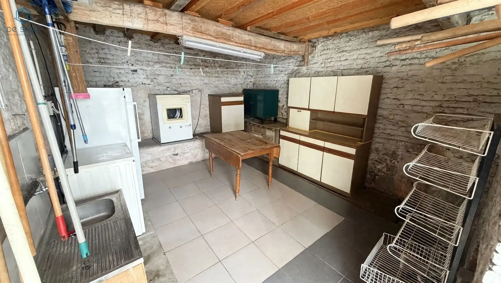 INSTAPKLARE WONING MET 4 SLAAPKAMERS, GARAGE EN VEELZIJDIG BIJGEBOUW foto 25