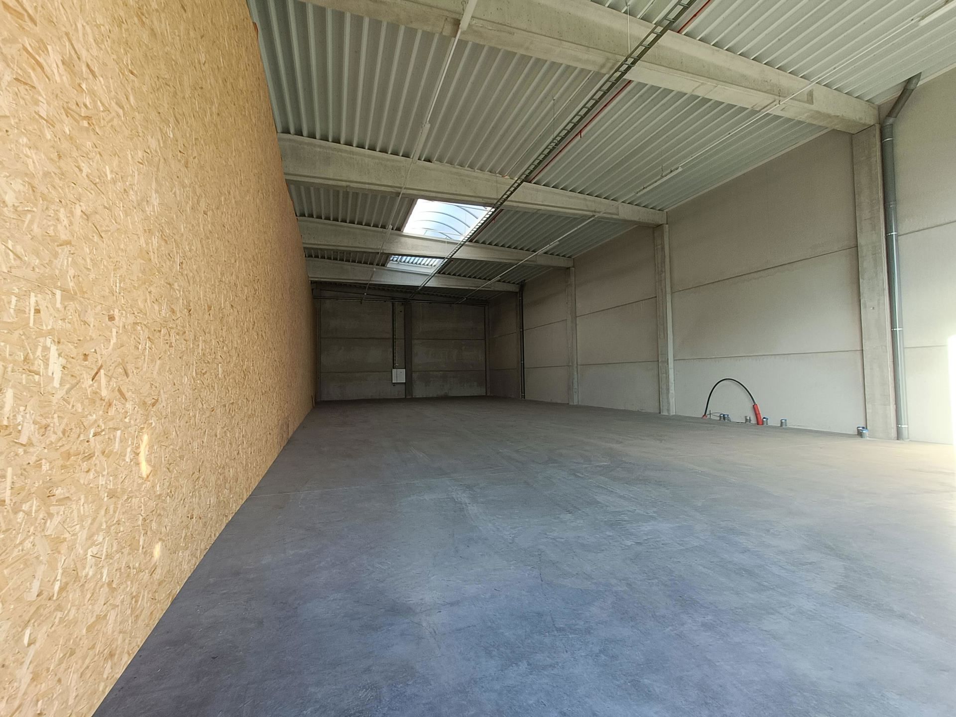 Nieuwbouw KMO-unit te huur in Schoten foto 7