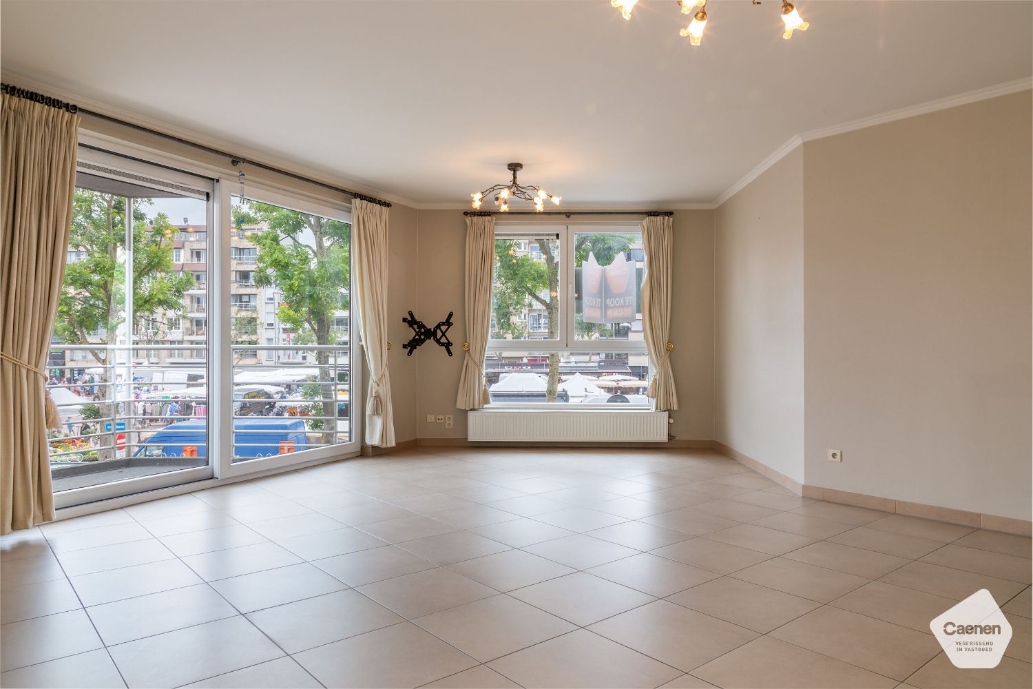 Instapklare appartement met twee slaapkamers aan de grote markt foto {{pictureIndex}}