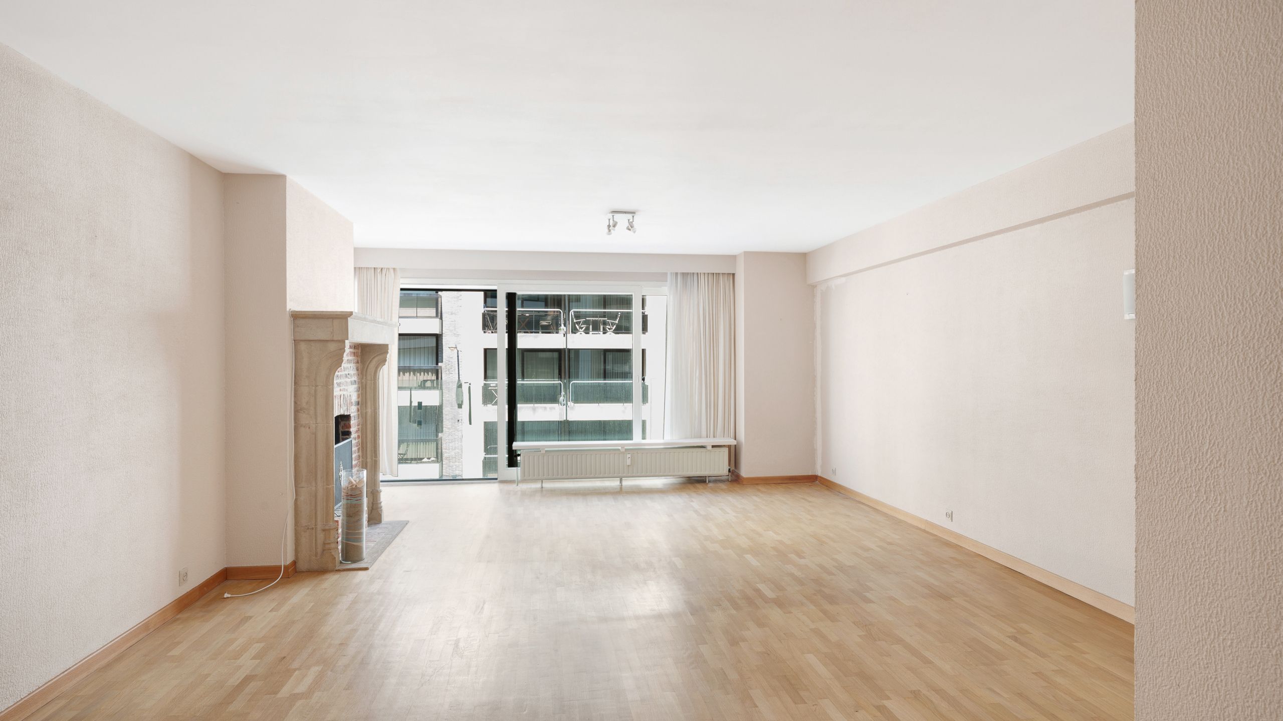 Ruim appartement met zijdelings zeezicht nabij Rubensplein   foto 4
