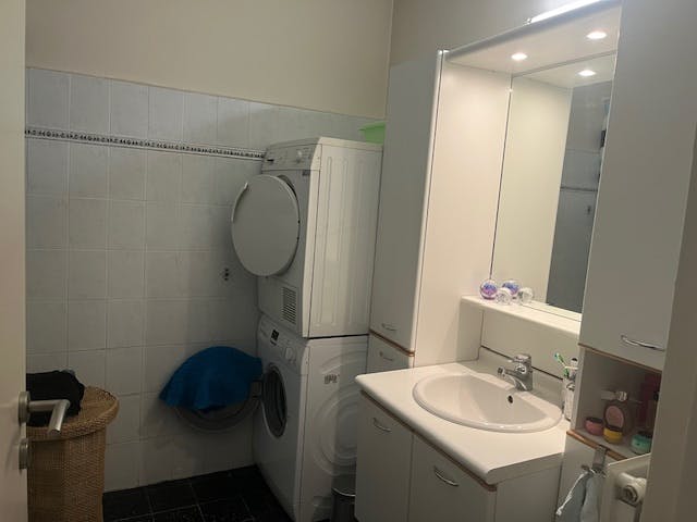 Ruim 3-slaapkamerappartement met terras en garagebox in hartje Genk foto 32