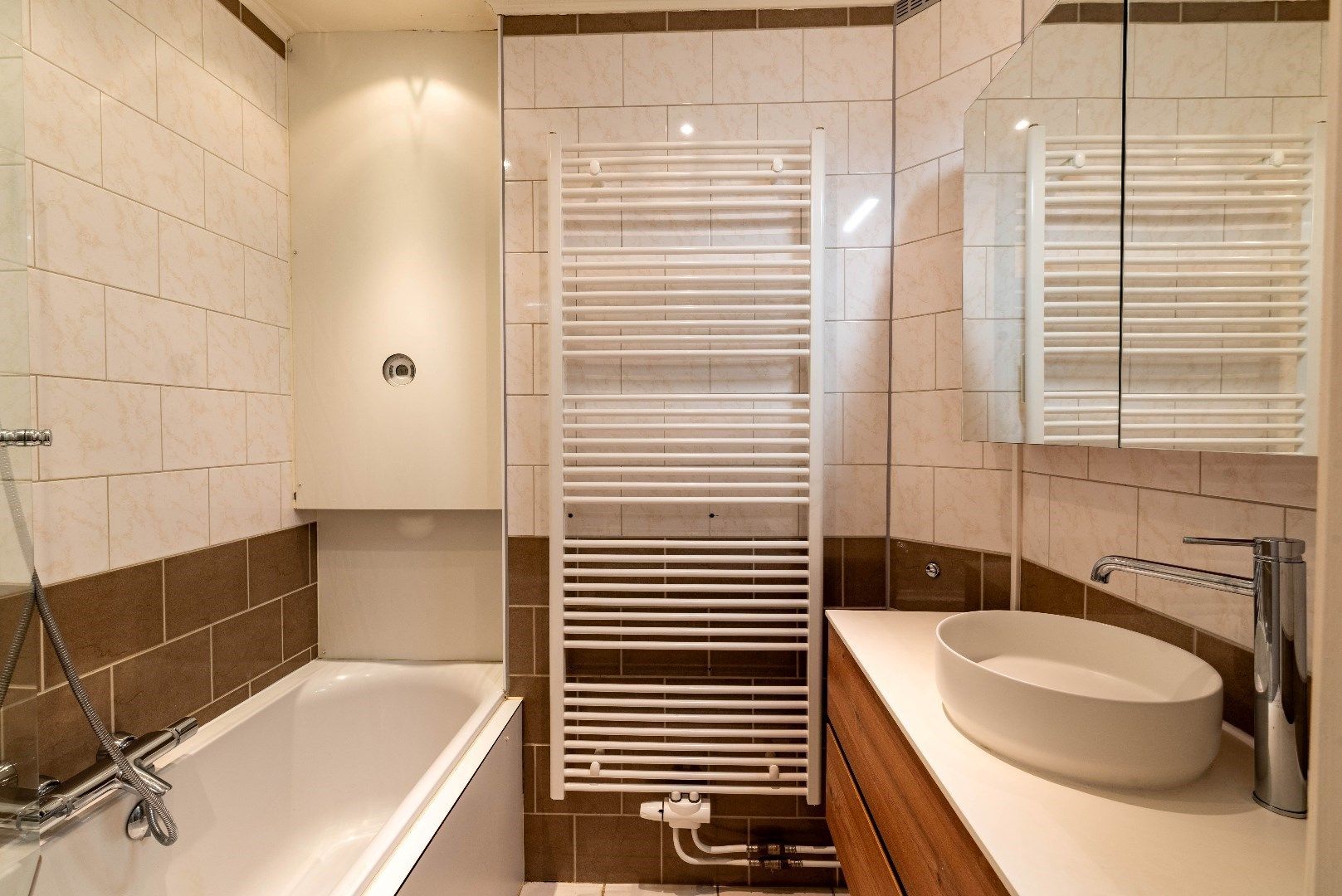 Stijlvol gerenoveerd appartement foto 14