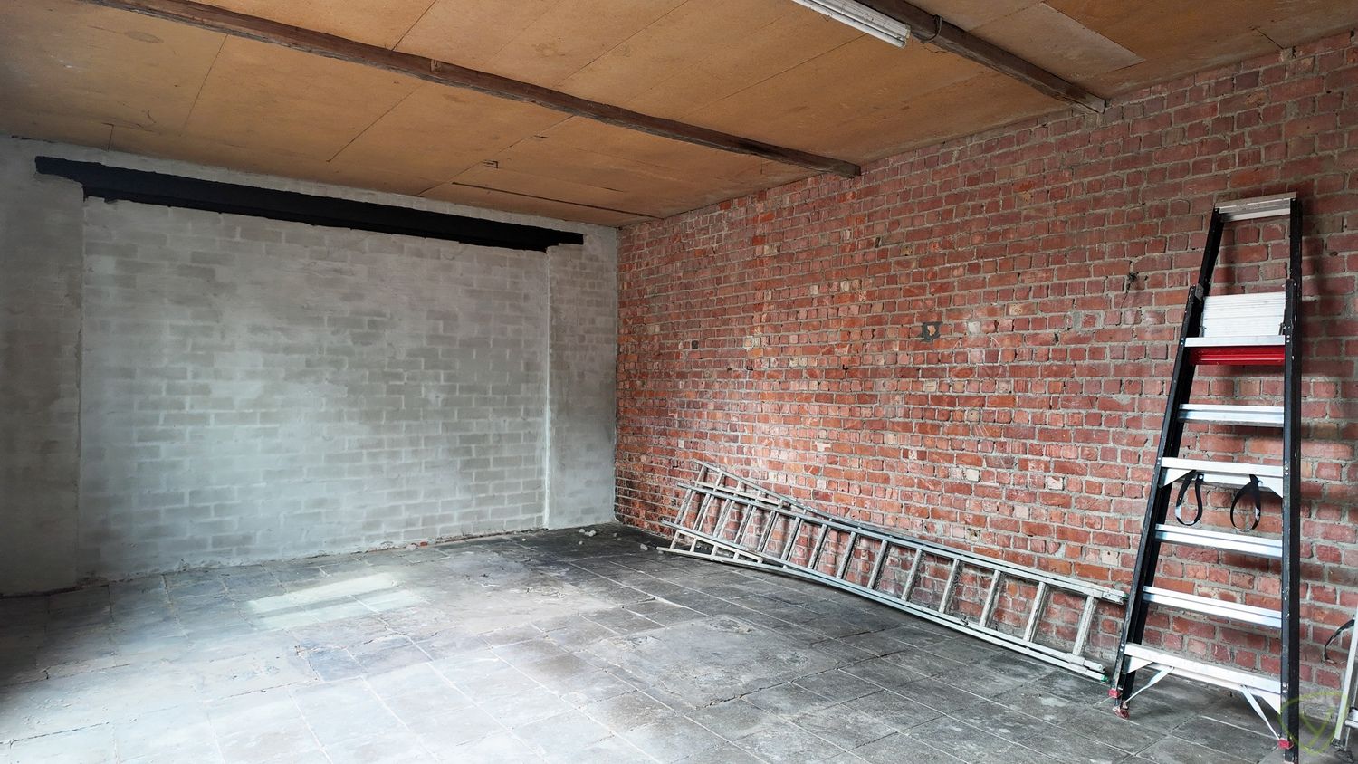 Kwaliteitsvol gerenoveerde en zeer energiezuinige woning vlakbij Veldekensbrug! foto 19
