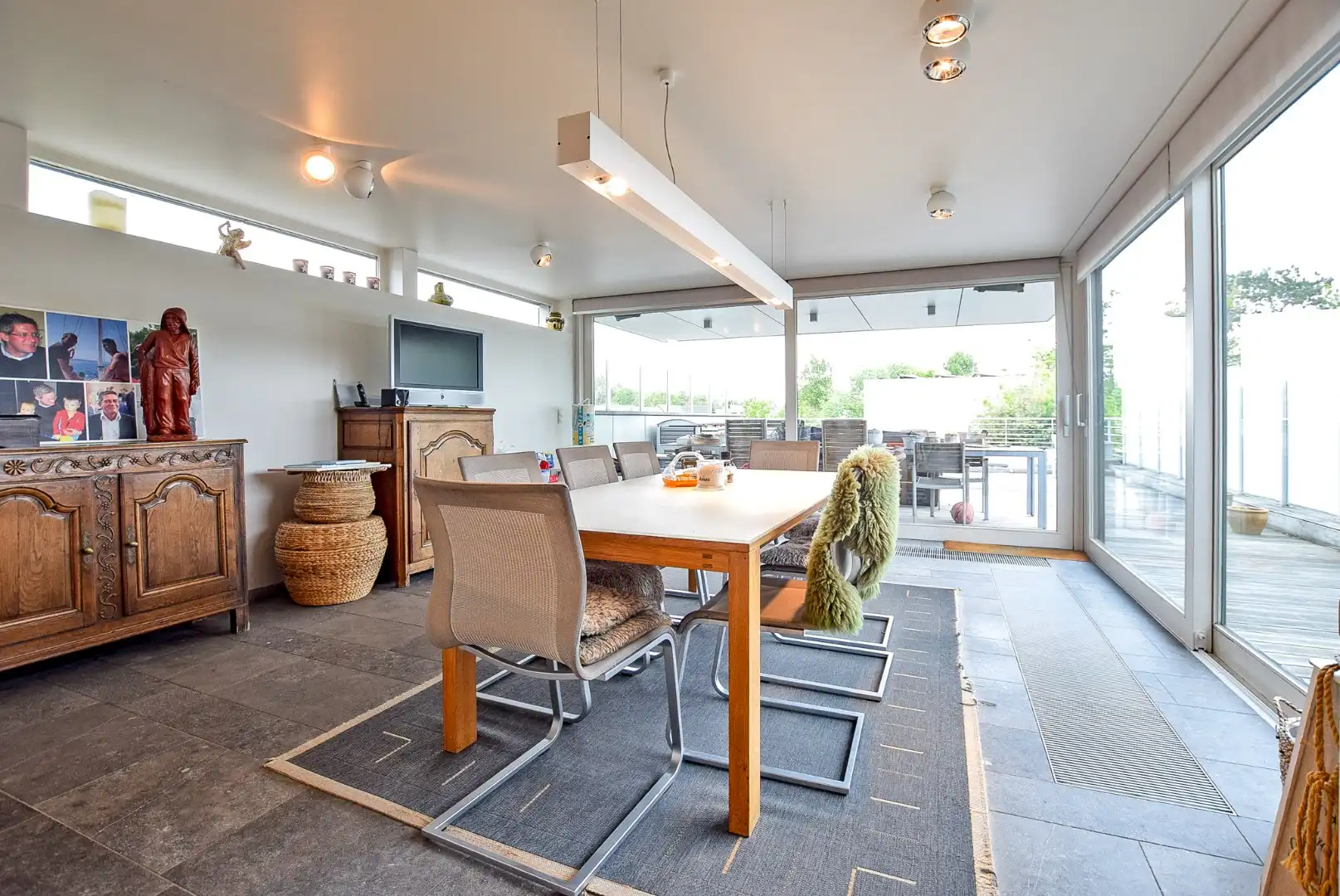 Goed gelegen polyvalent eigendom te Oostduinkerke op 749m². foto 5