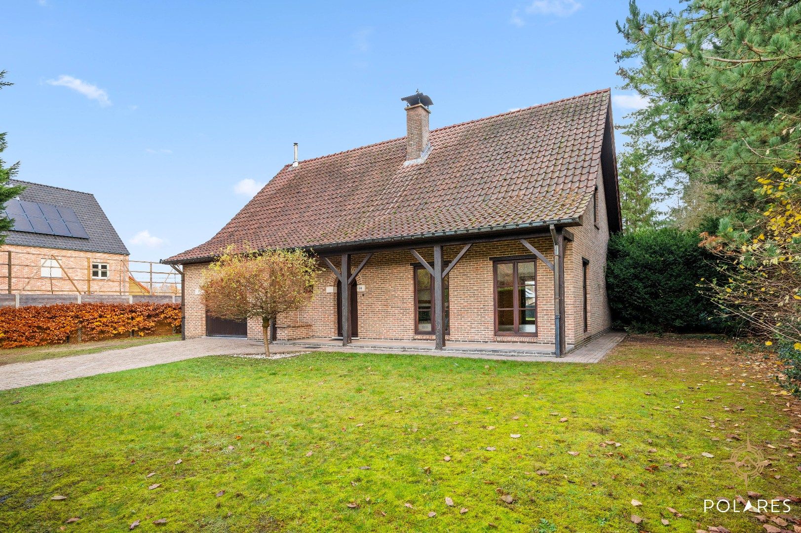 Ruime gezinswoning in een groene omgeving foto 24