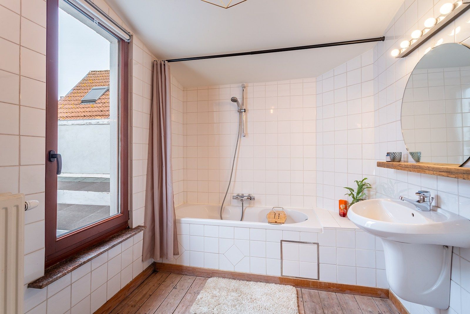 Knus, compleet en charmant wonen foto 13