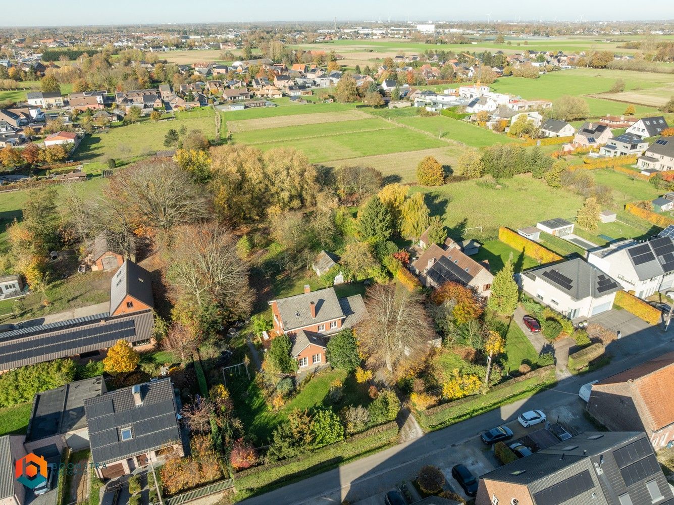 Te renoveren villa met 5 slpkrs op een perceel van 3908 m² te Meise foto 2