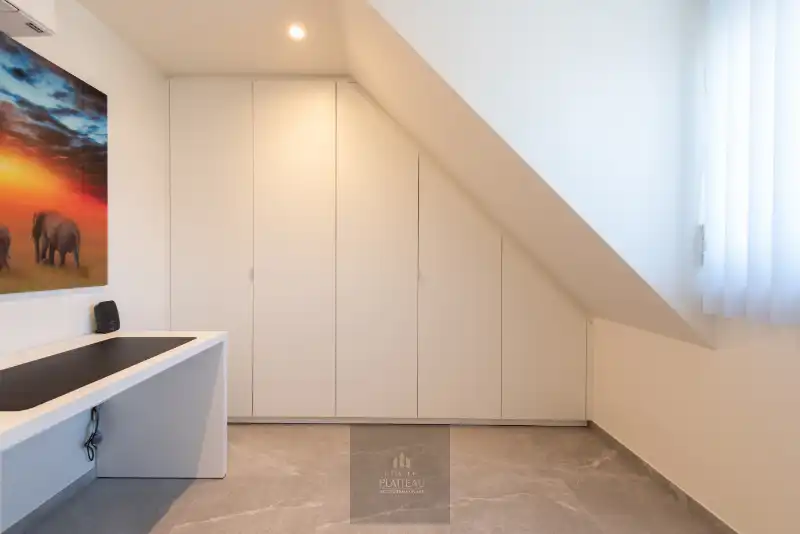 Instapklaar recent luxueus duplex-appartement met 2 terrassen in residentie Lectus IX. foto 26