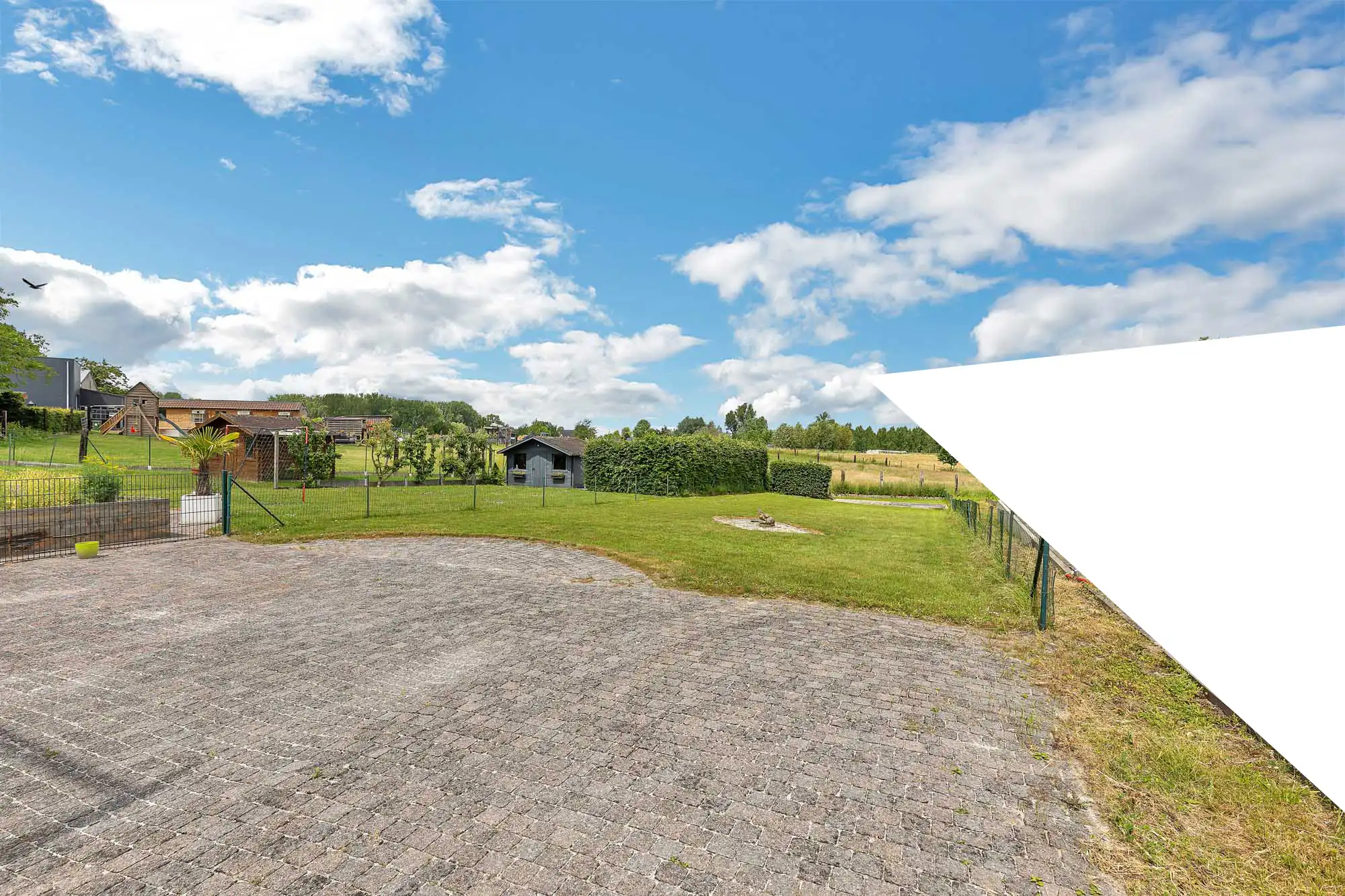 Instapklare onderkelderde woning met prachtig uitzicht foto 27