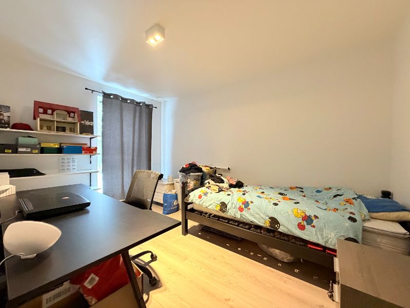 ZEER RECENTE WONING (2024) MET DRIE SLAAPKAMERS, TUIN EN CARPORT foto 9