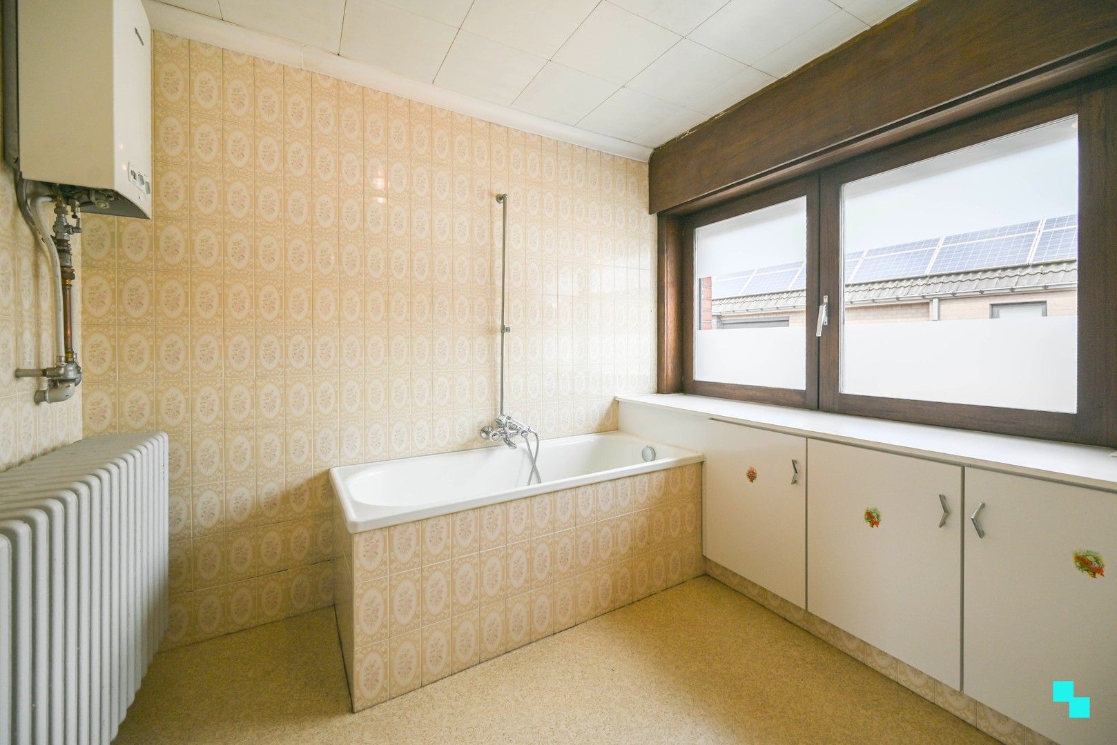 Ruime woning met garage in het centrum van Meulebeke foto 21