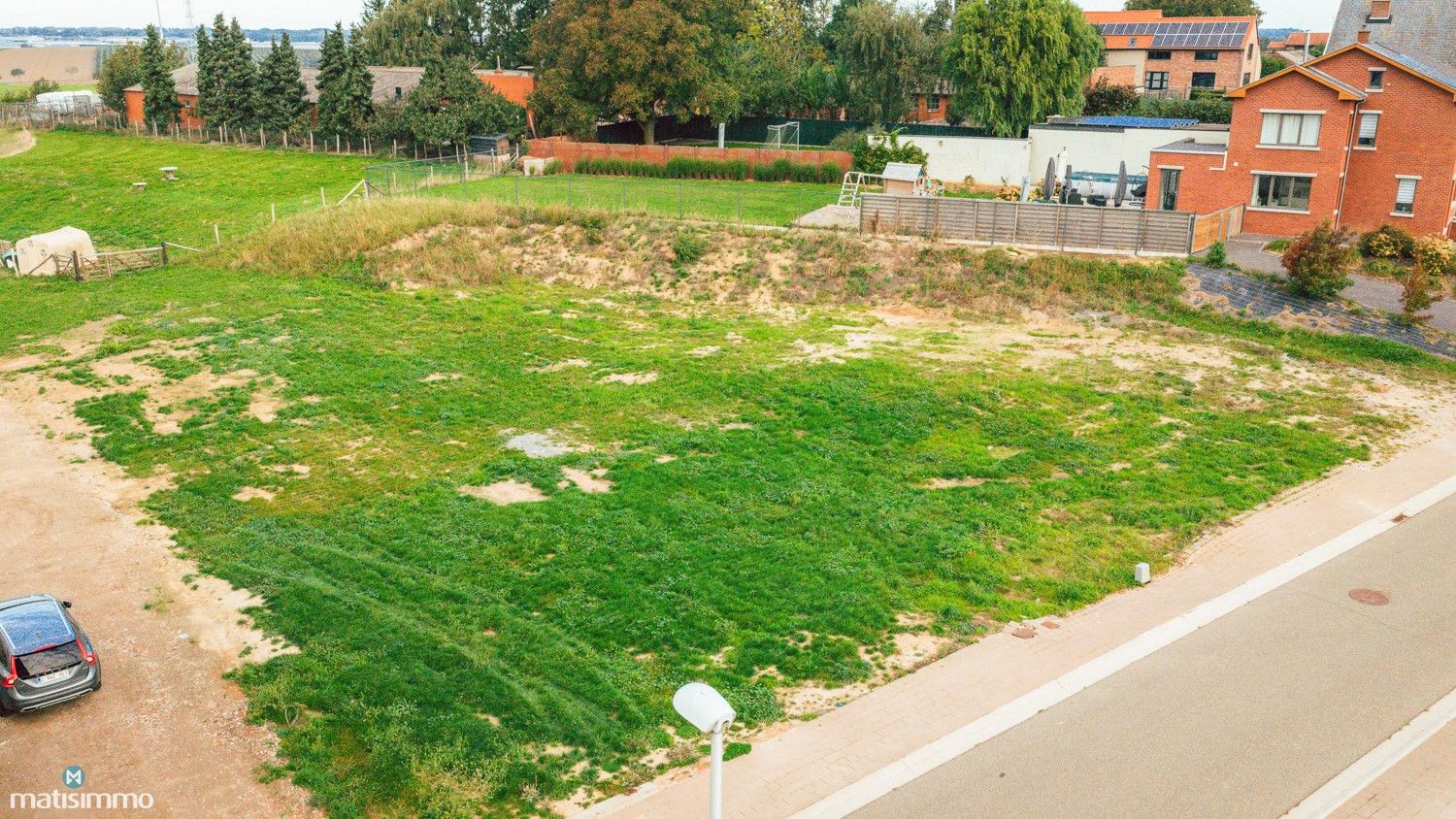 RUSTIG GELEGEN BOUWGROND VOOR HALFOPEN BEBOUWING TE MILLEN foto 4