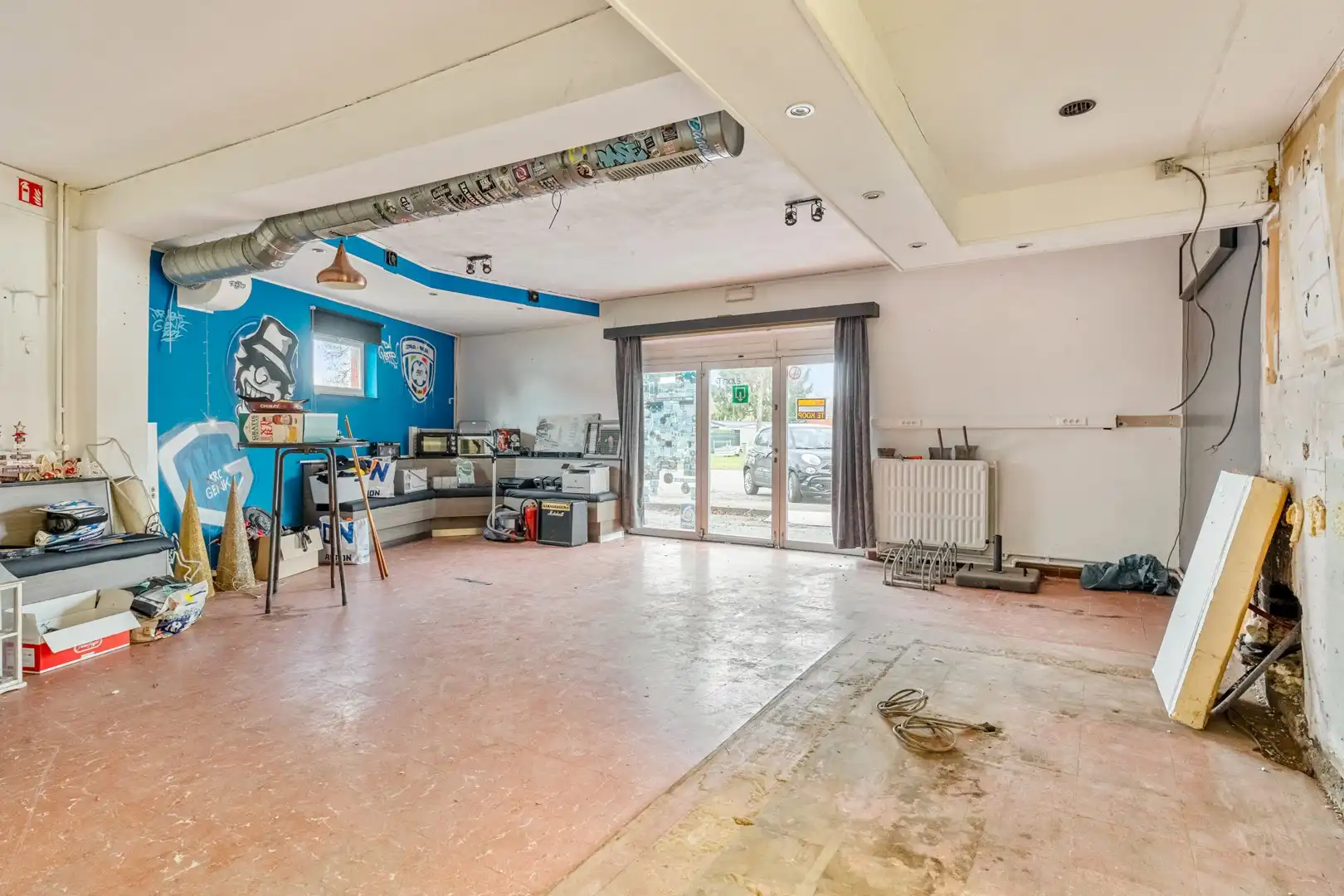 Woning met uitzonderlijk potentieel voor totale renovatie in Genk foto 3