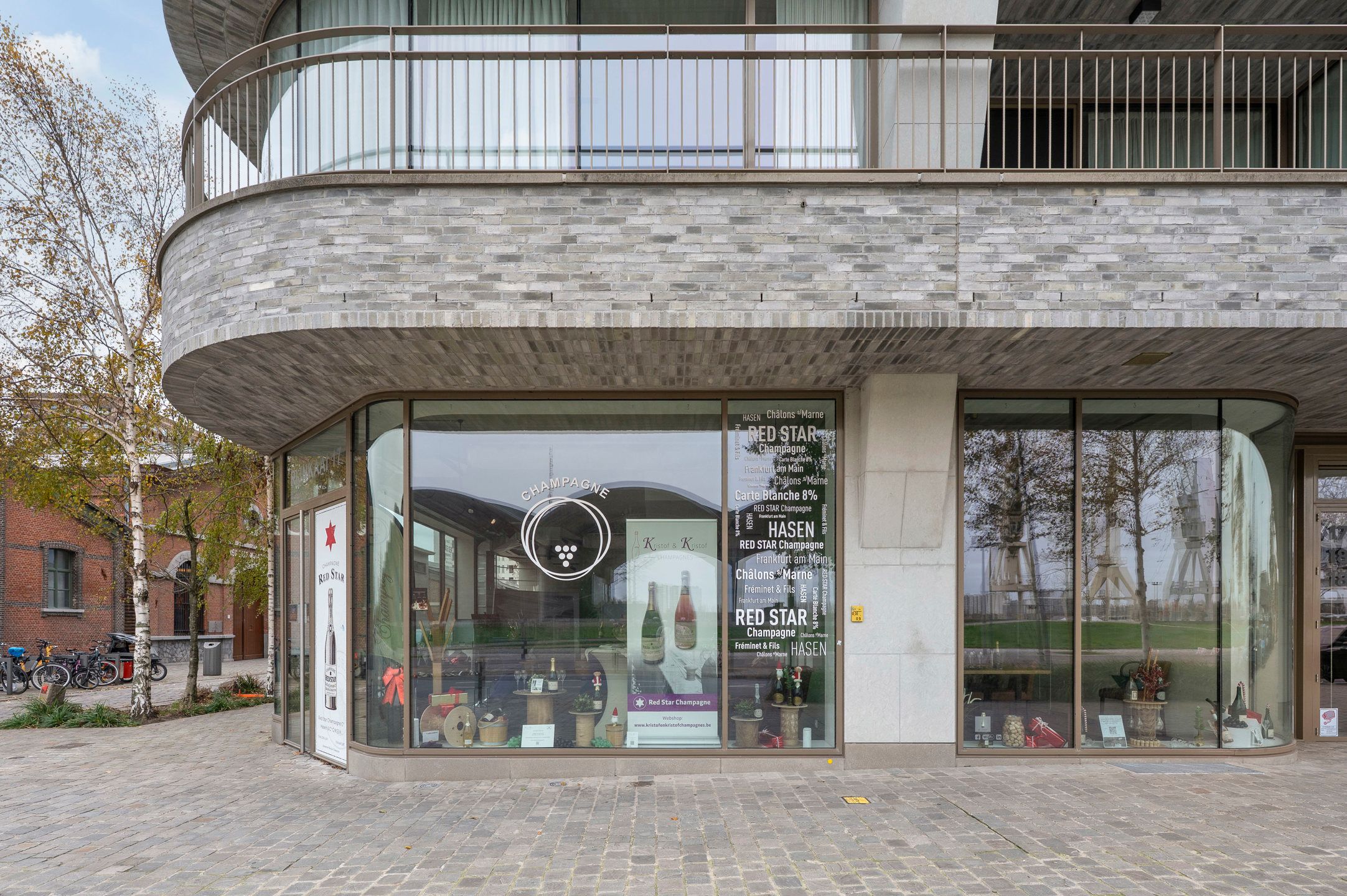 EILANDJE. Commerciële ruimte aan Red Star Line museum. foto 4