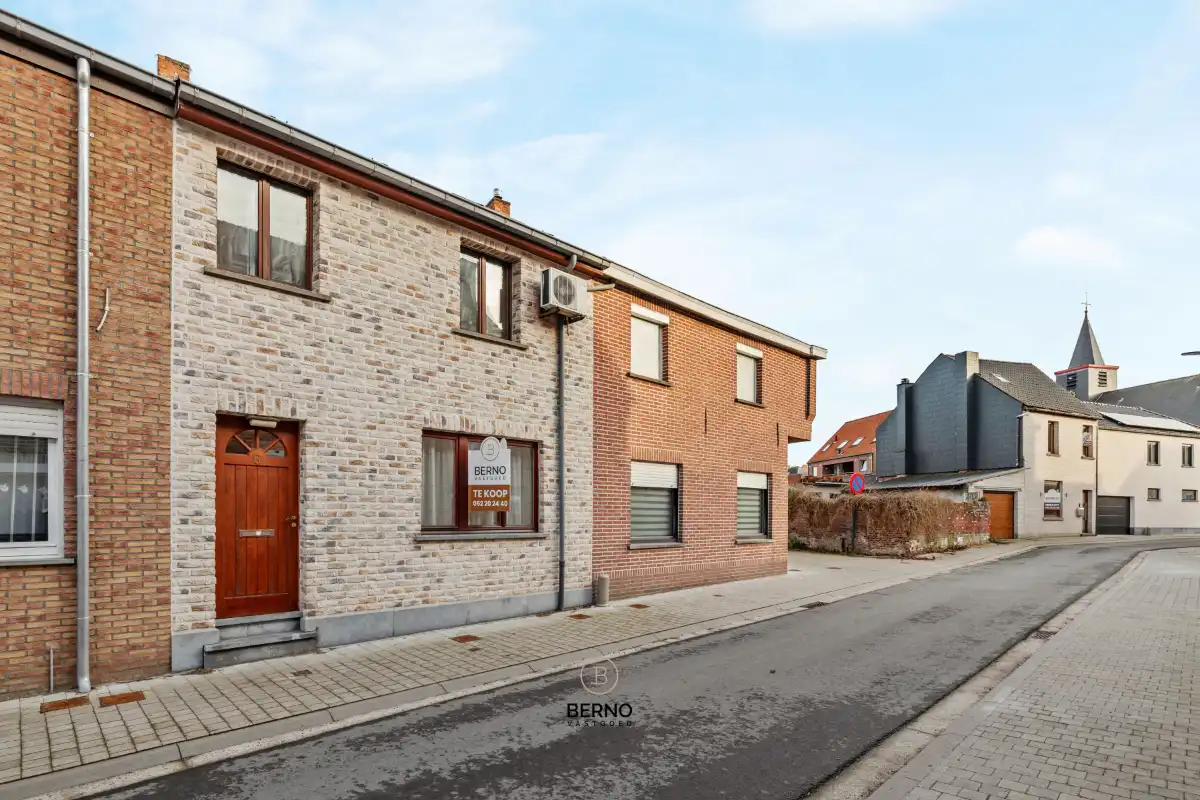 Charmante rijwoning dorpskern Denderbelle. foto 2