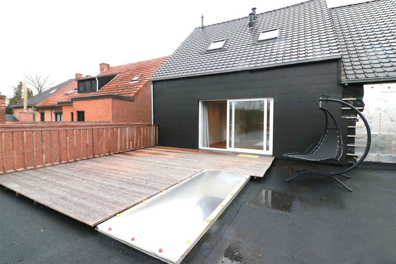Ruime duplex, 3 slpk en zuidterras foto {{pictureIndex}}