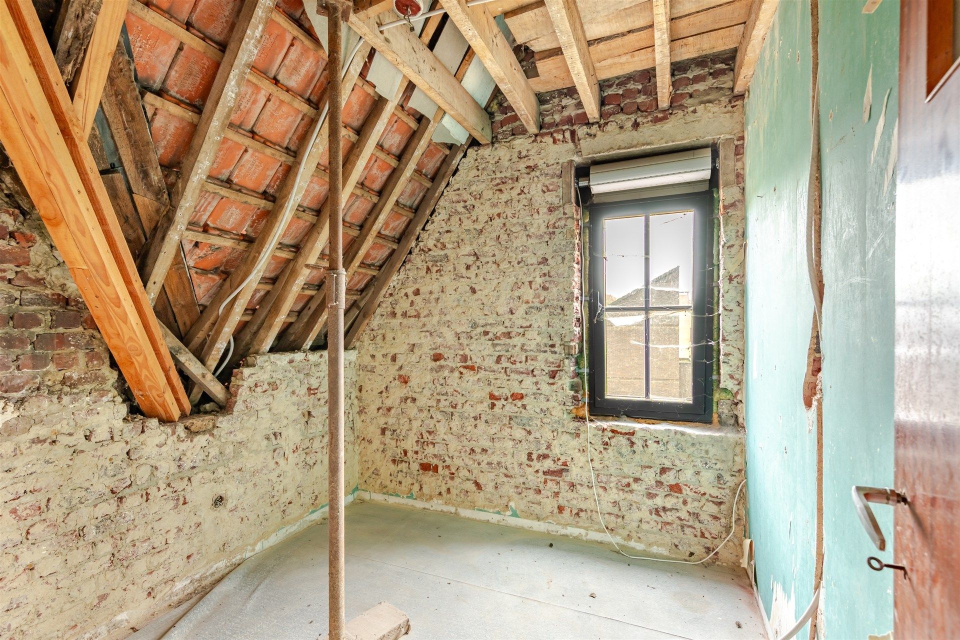 Te renoveren vrijstaande woning op grond van 1386m² foto 15