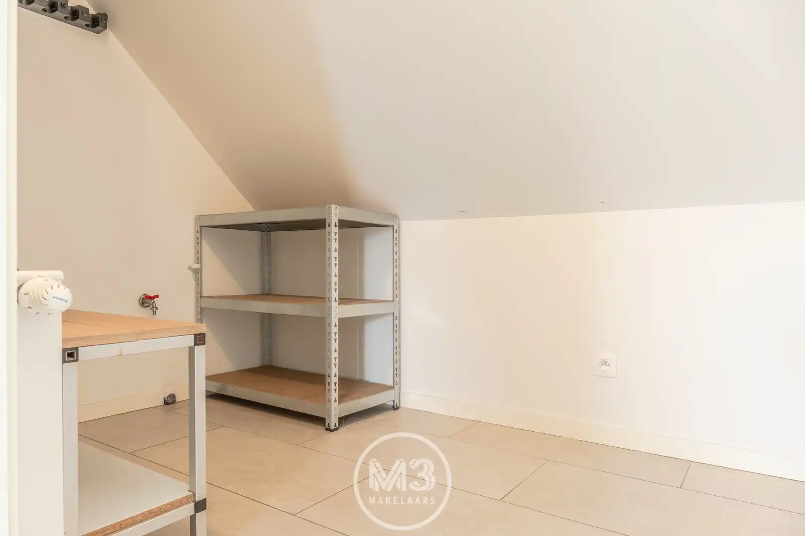 Ruim appartement met 2 slaapkamers, terrassen en garage in Blaasveld. foto 18