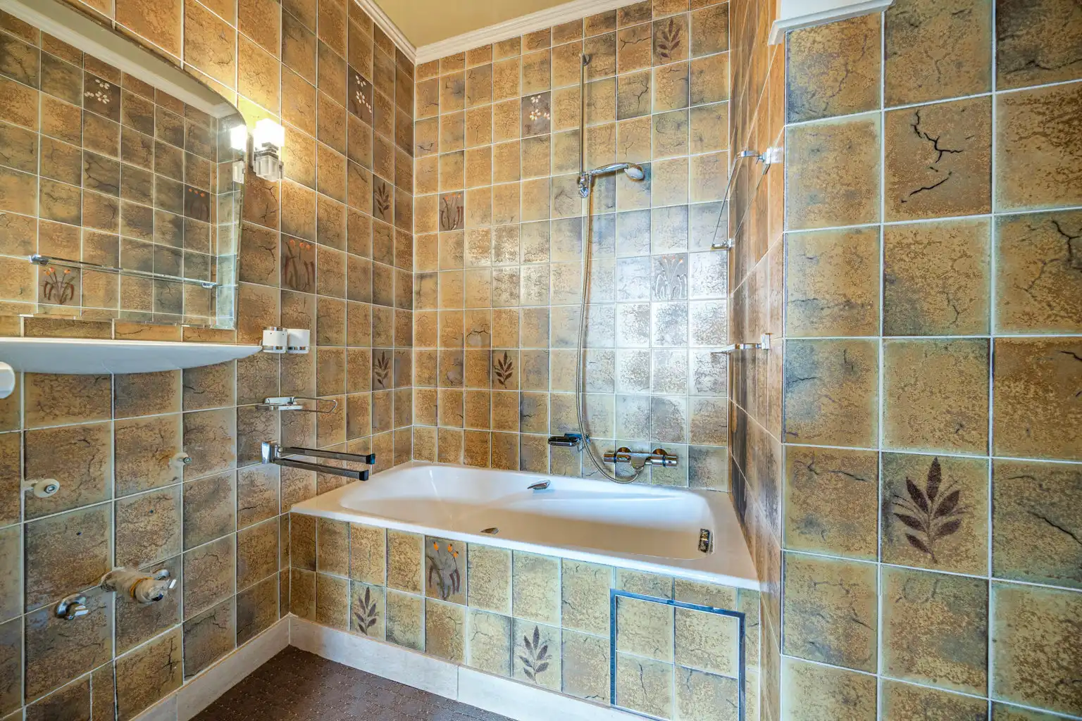 STATIGE VILLA VOOR PRIVE OF VRIJ BEROEP MET RUIME TUIN   foto 20