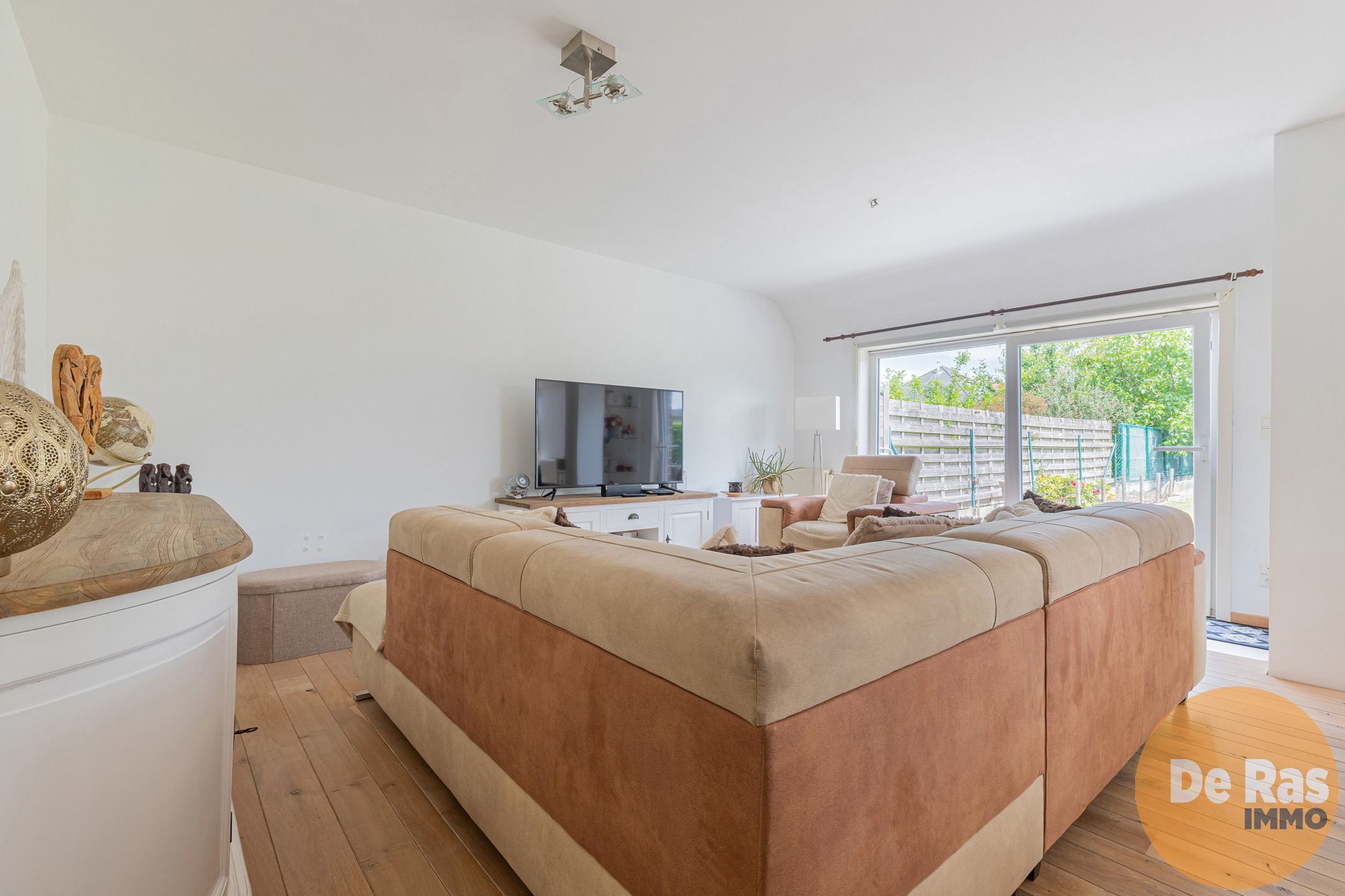 BUGGENHOUT - Rustig gelegen, instapklare woning met tuin foto 4