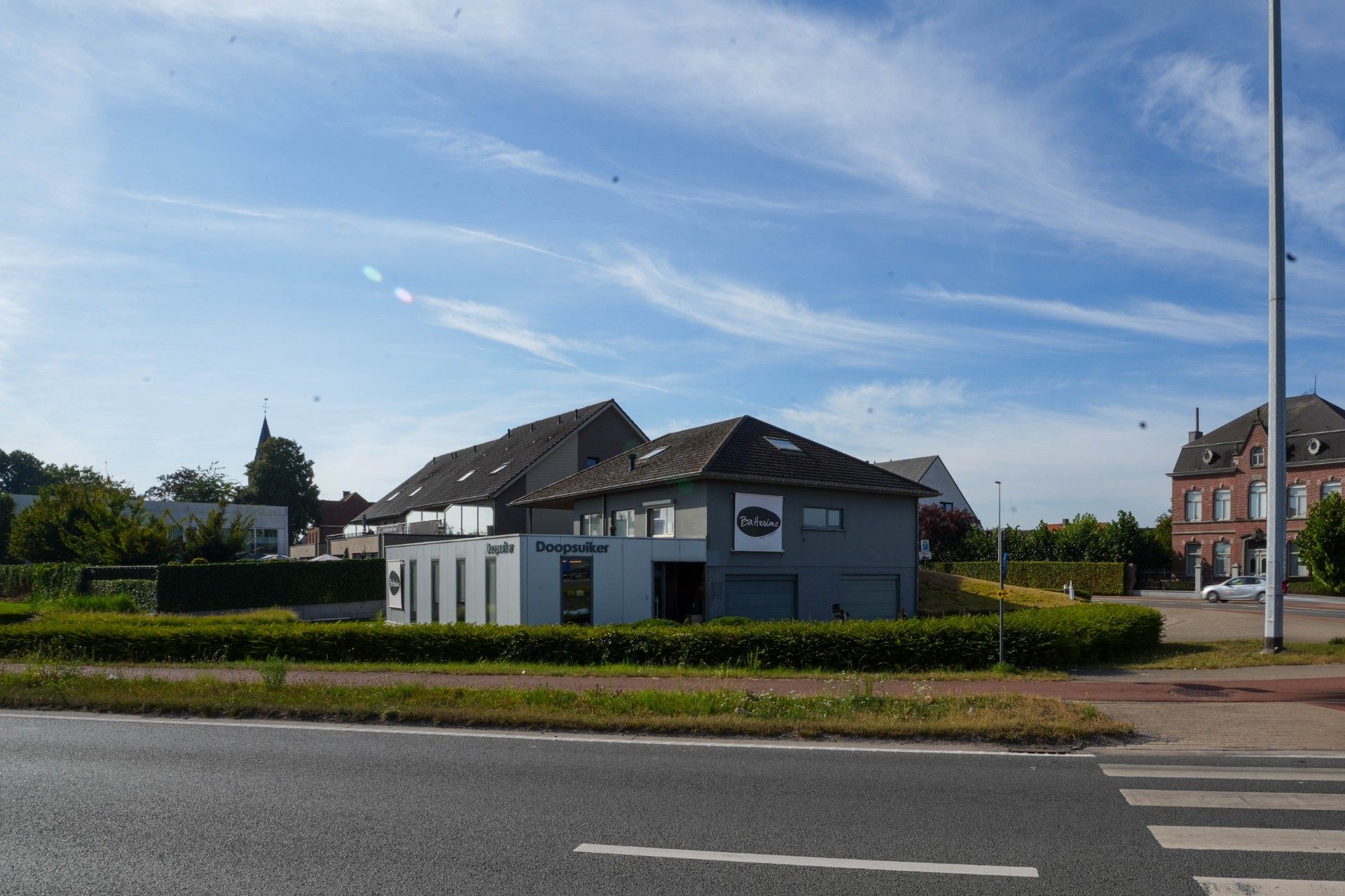 Handelspand met woning op uitzonderlijke locatie. foto 2