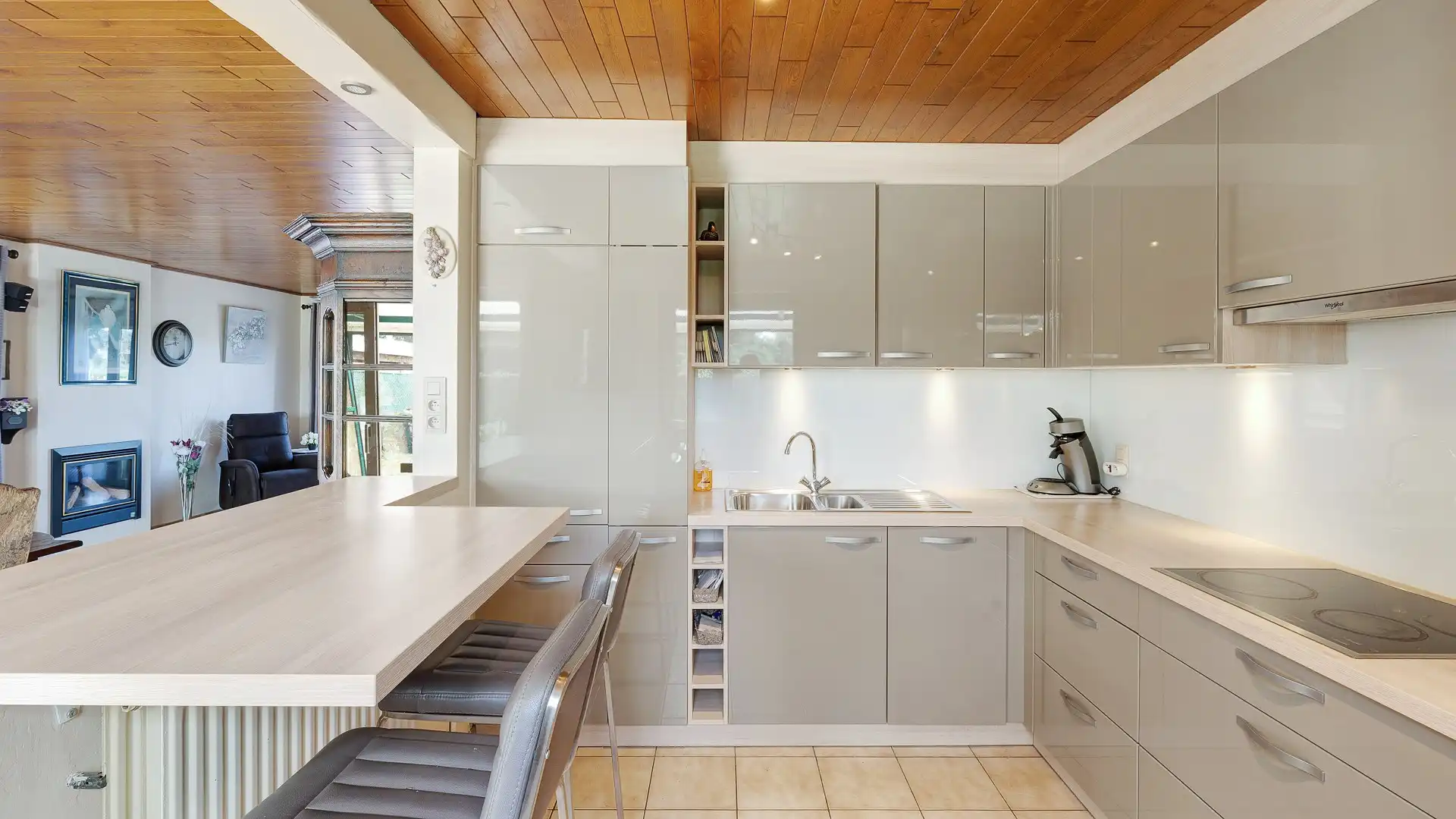 Verzorgde vrijstaande woning op een mooi perceel te Sijsele foto 10