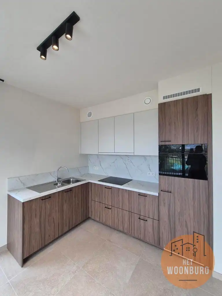 Nieuwbouw appartement 1 slpk, bureau en autostaanplaats foto 3