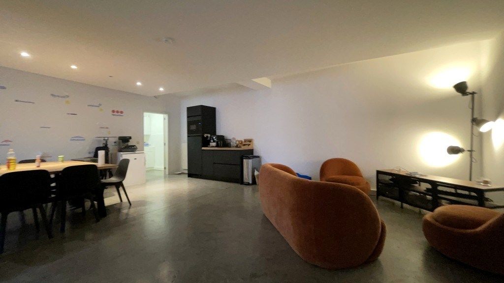 Gelijkvloers kantoor te huur aan het Zuid in Antwerpen foto 8