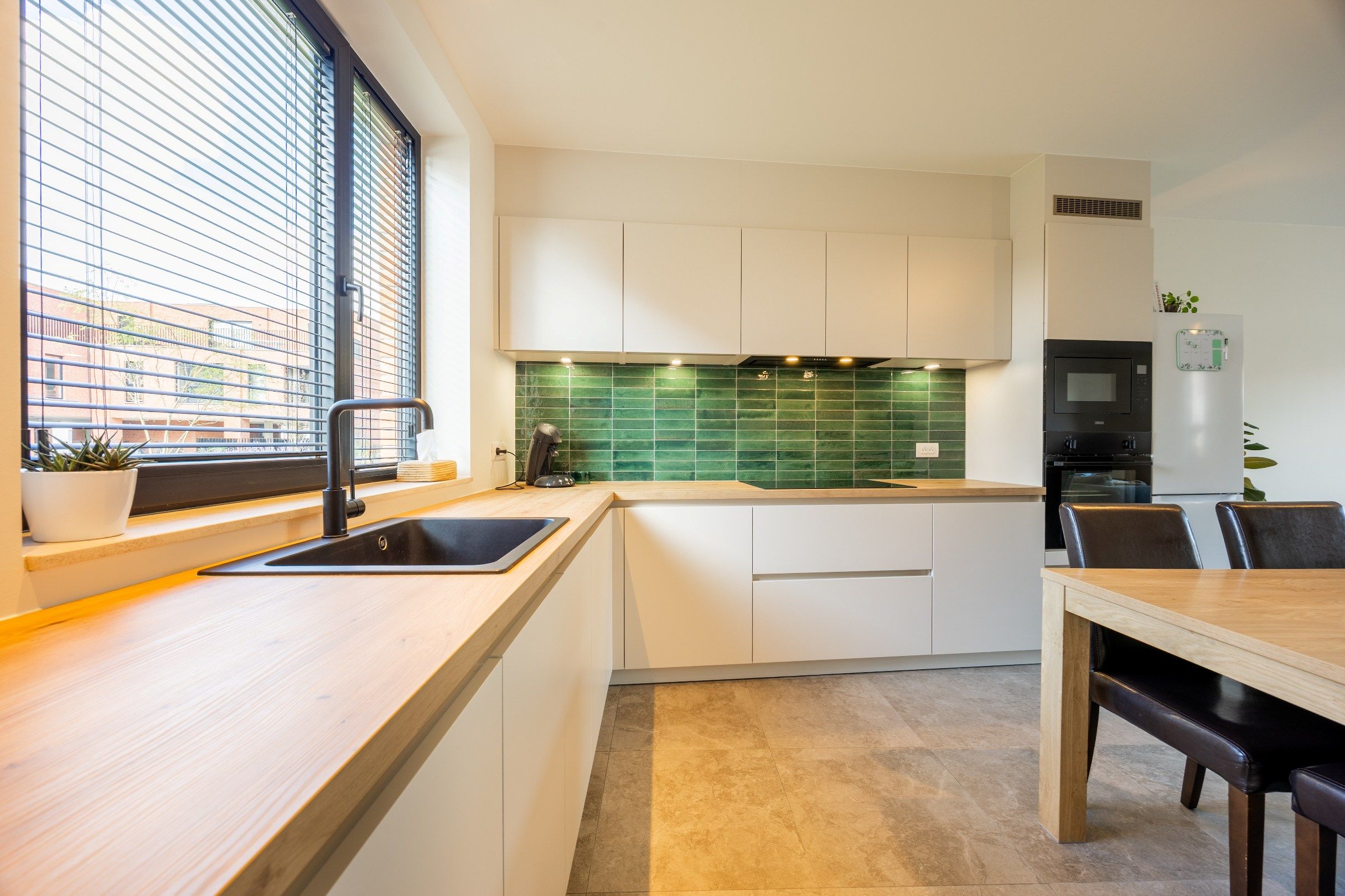 RUIME, KLASSEVOLLE EN ENERGIEZUINIGE WONING  foto 6