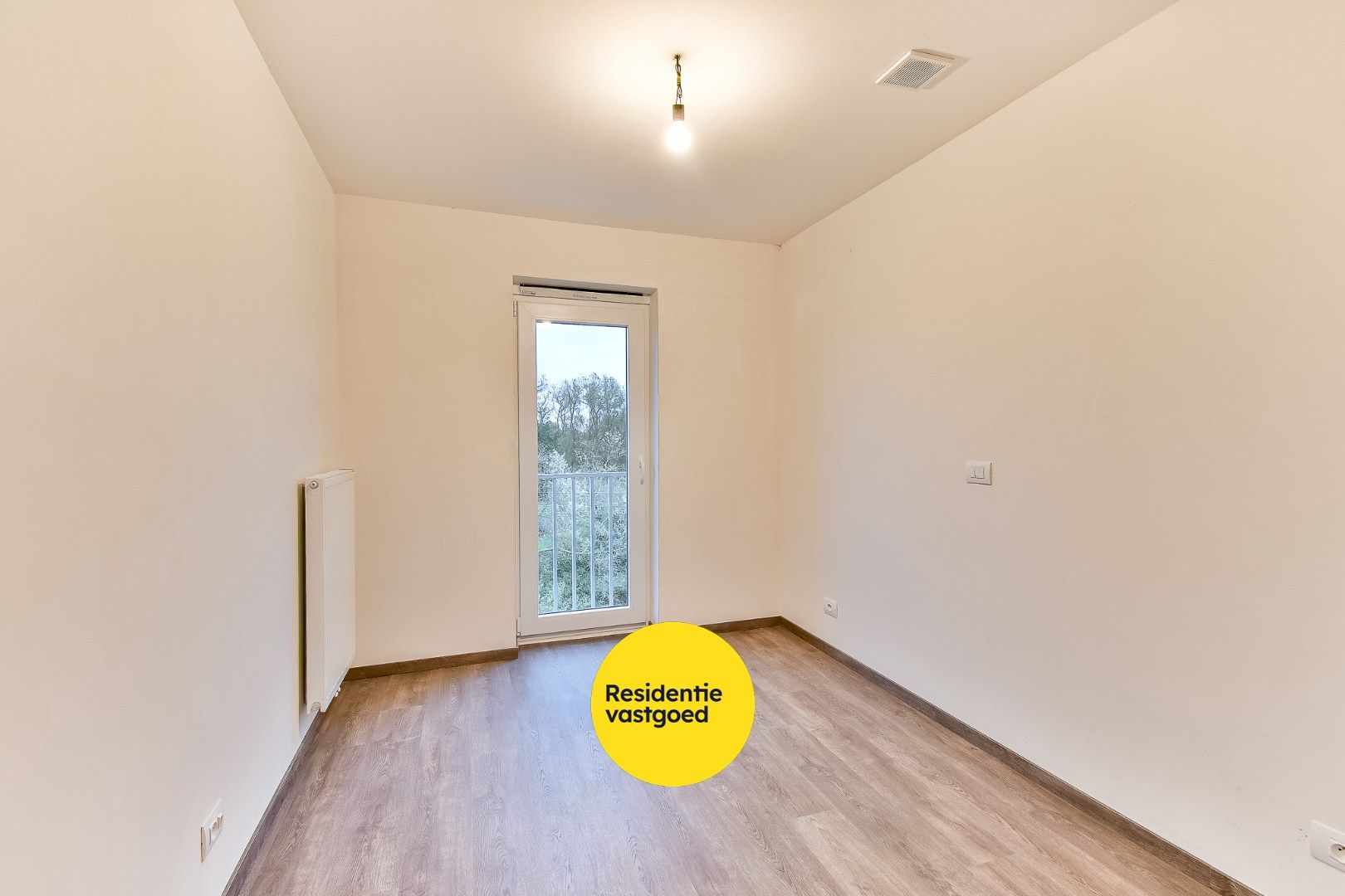 Recent duplex-appartement met standplaats foto 8