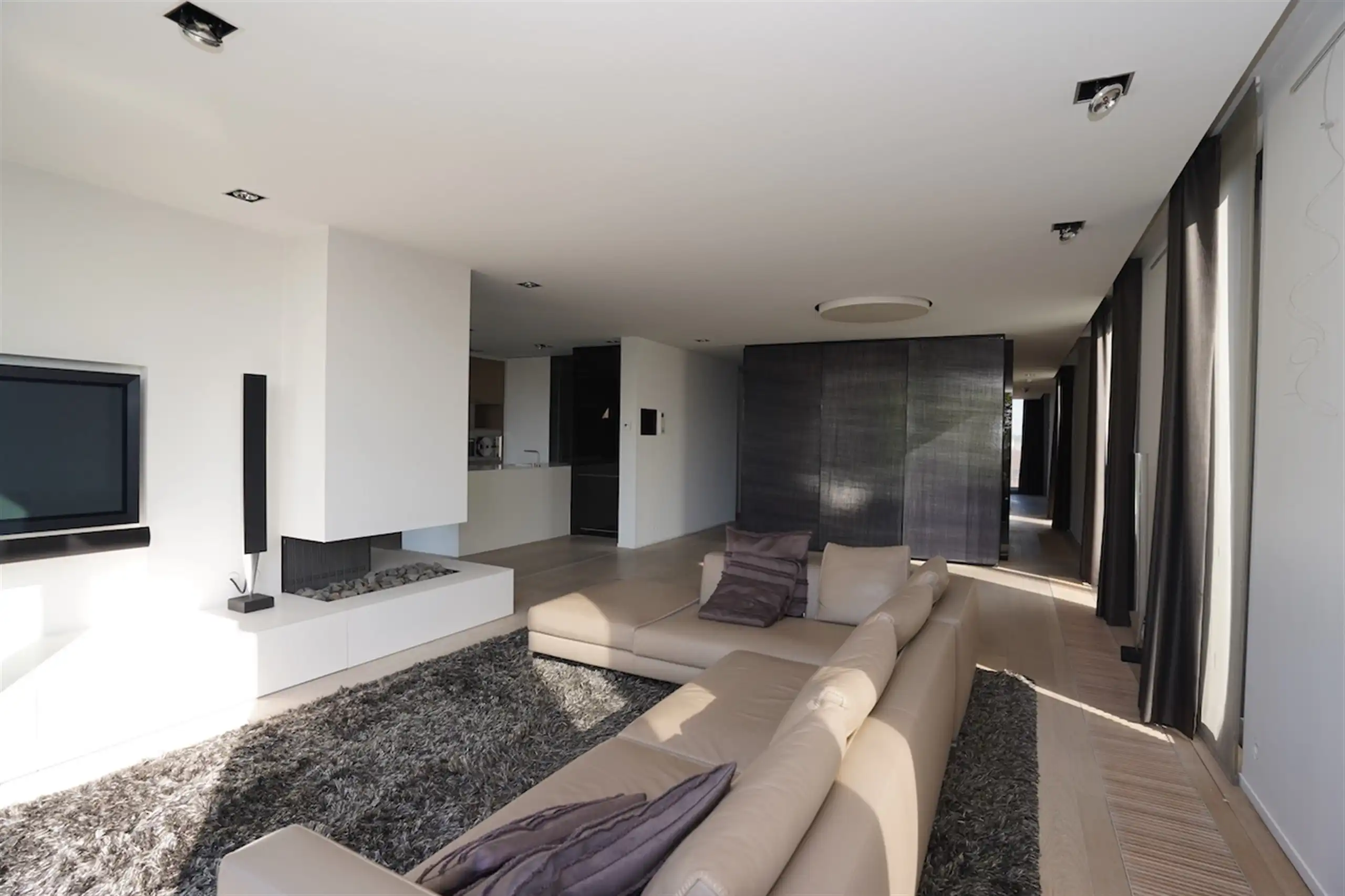 Exclusief Wonen: Luxepenthouse met Zwembadtoegang & 3 Slaapkamers! foto 5