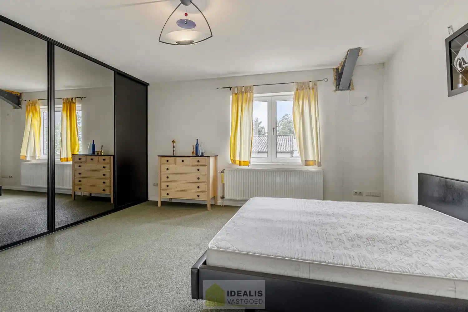 IDEALIS VASTGOED – Industrieel bedrijfsgebouw van maar liefst +-5000m² bruikbare oppervlakte, bestaande uit bedrijfshallen, kantoor- en vergaderruimtes en een appartement met een centrale ligging op industrieterrein Genk Zuid op een perceel van 10.326m² (1,03 hectare). foto 45
