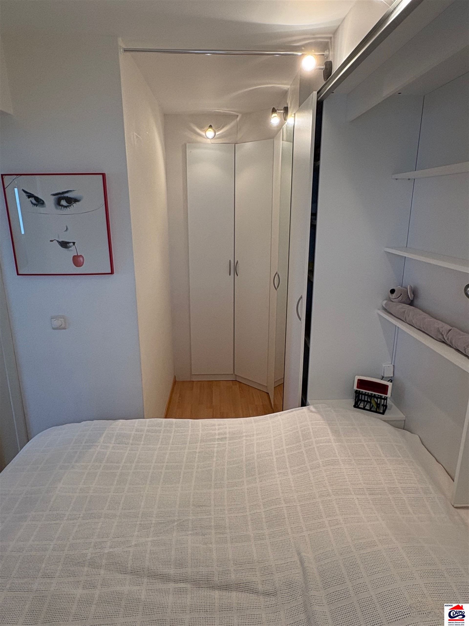 Gemeubeld appartement met 1 slaapkamer op de Zeedijk foto 20