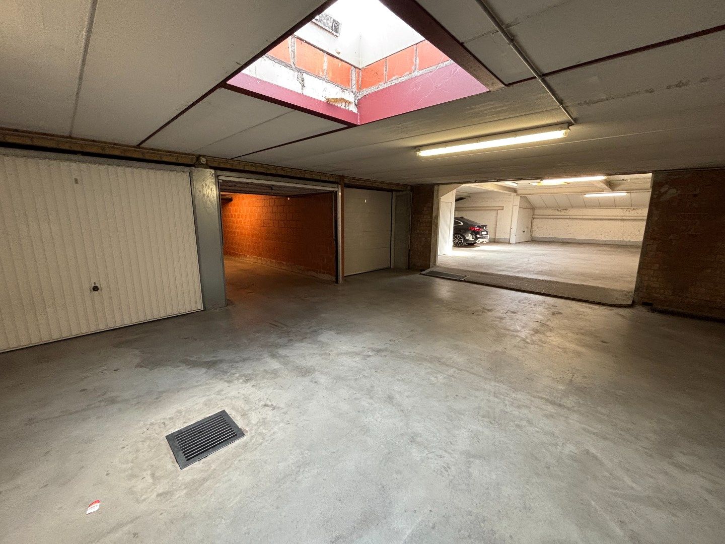 Grote garagebox voor 3 wagens foto 4