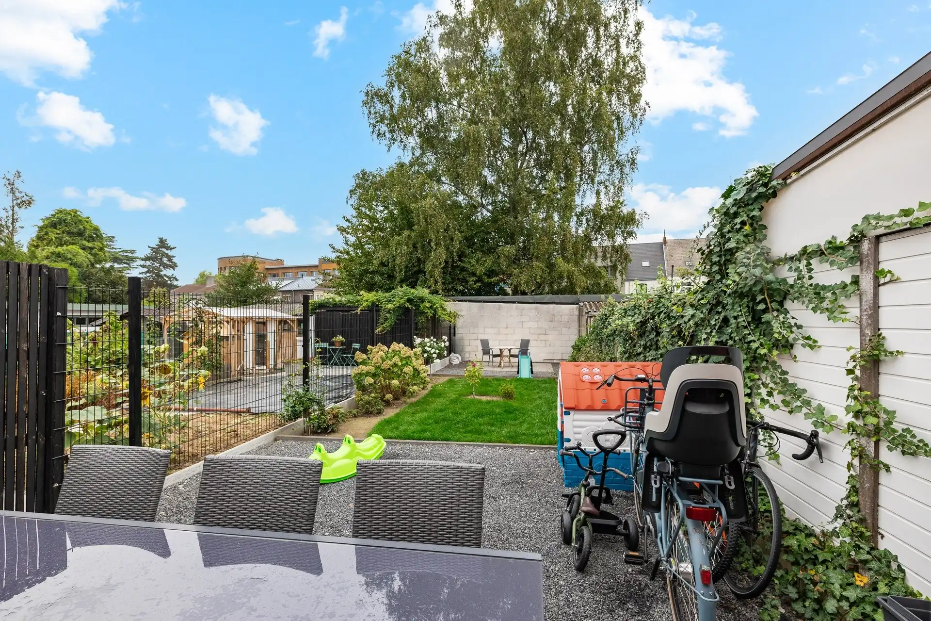 Instapklare woning op wandelafstand van het centrum en het Klein Parksken foto 15