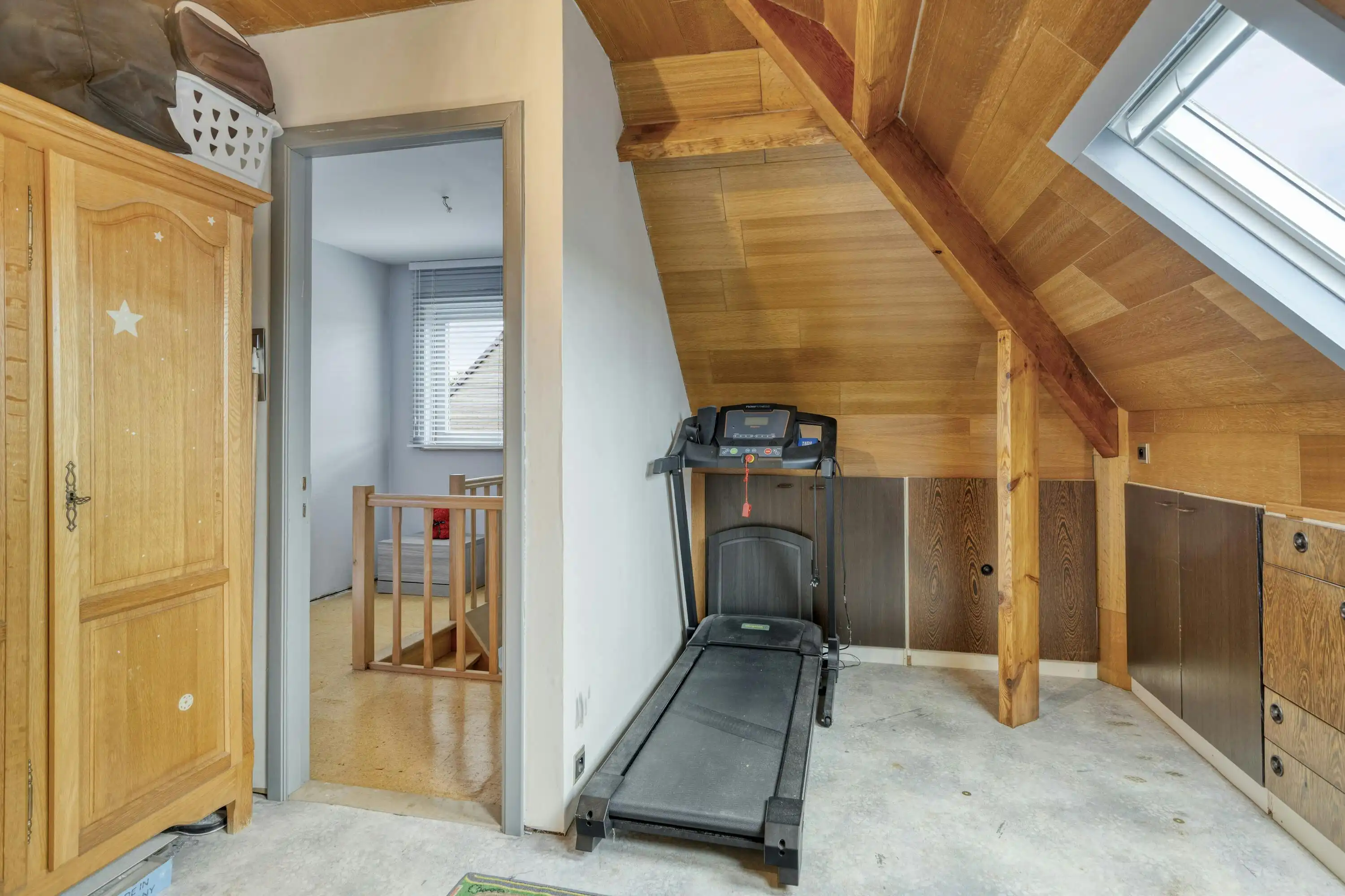Lichtrijk halfopen huis met tuin en 5 slaapkamers te Schoten foto 23