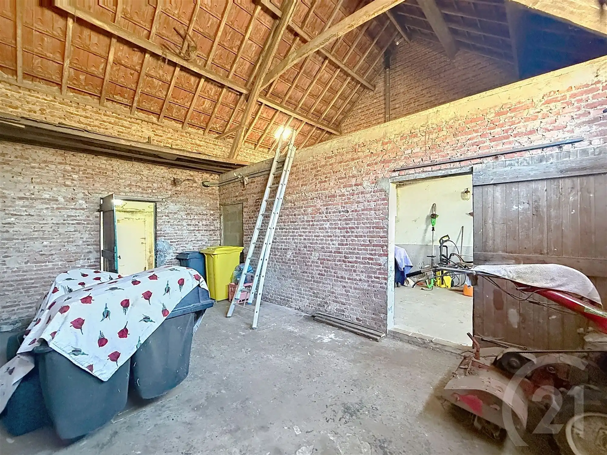 Achterliggende woning met veel potentieel op 78 are 61! foto 13