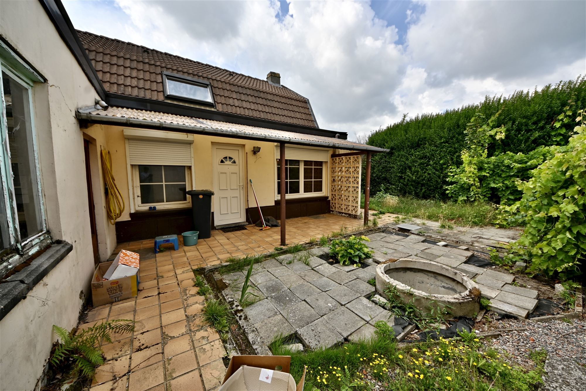 Te renoveren woning met 2 slaapkamers en tuin.  foto 15
