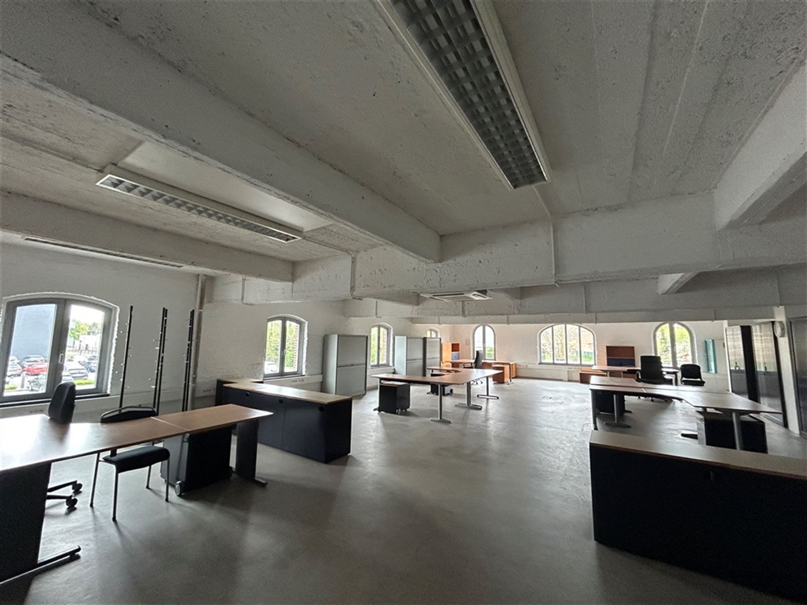 Kantoorgebouw foto 13