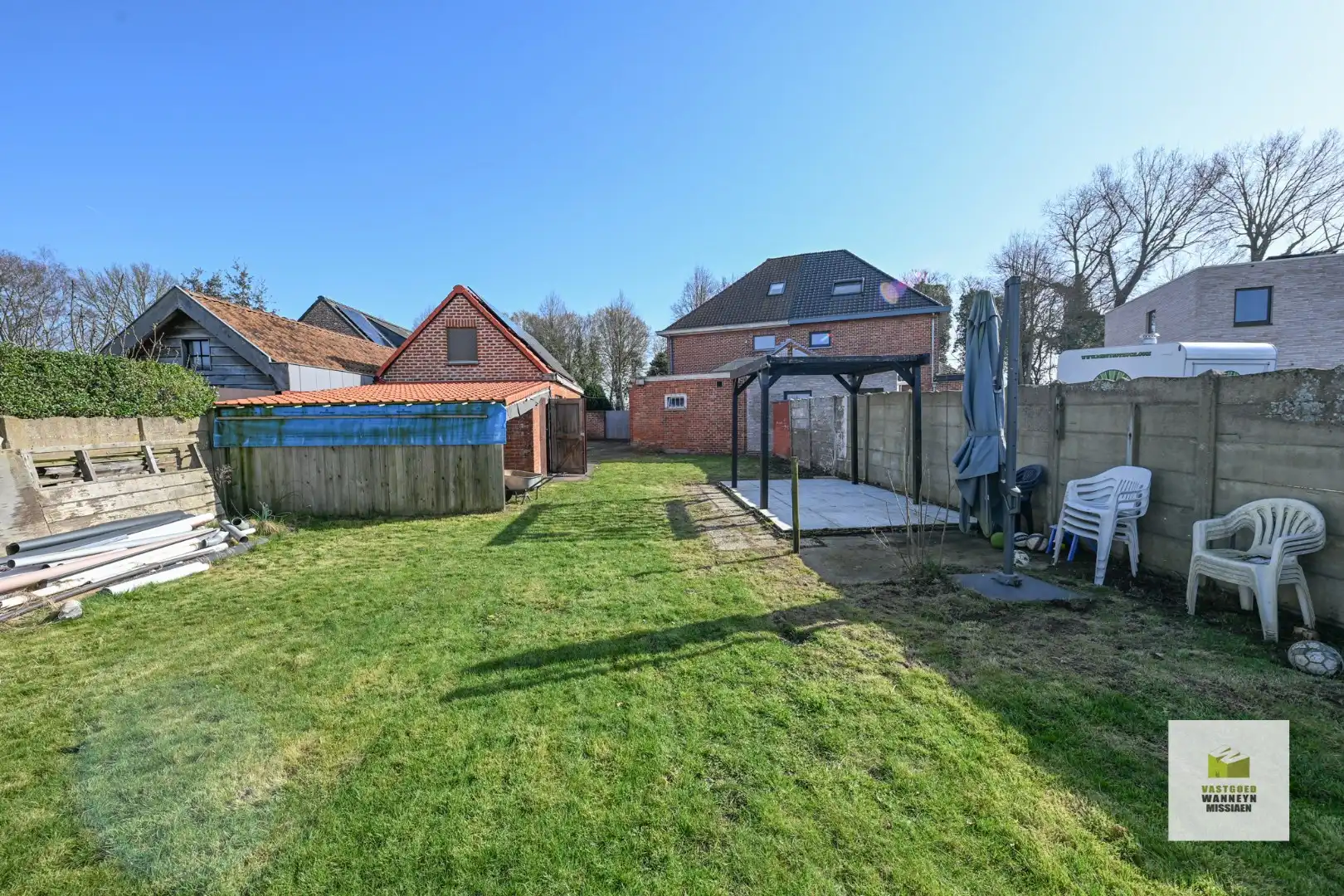 Halfopen bebouwing met 4 slaapkamers en bijgebouw op 991m2 foto 23
