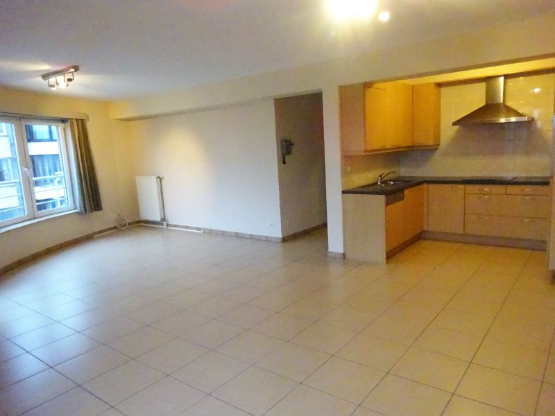 Lichtrijk hoekappartement met 2 kamers, ruim terras met prachtig zicht en garage foto 7