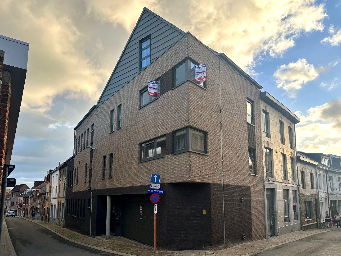 Gezellig duplexappartement op de 2e verdieping, centraal gelegen in het hart van Tongeren. foto {{pictureIndex}}