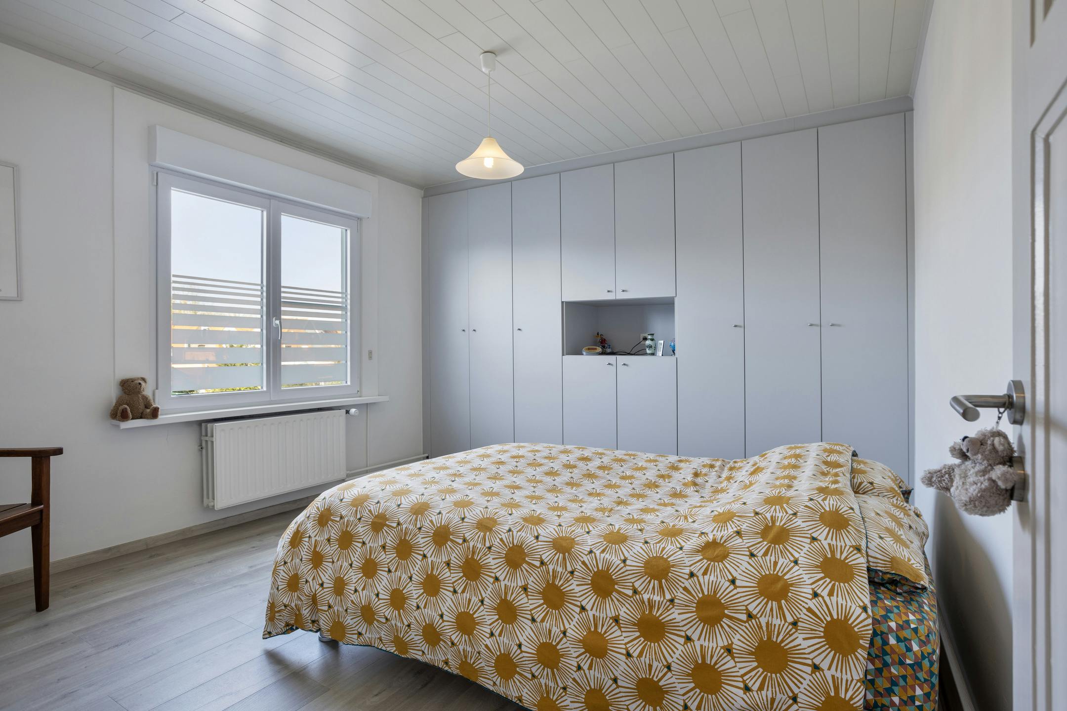 Charmante en ruime gezinswoning te Sint-Michiels foto 10