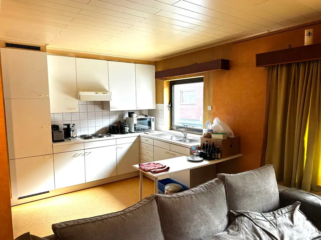 Appartement op de eerste verdieping in het centrum van Paal foto 4
