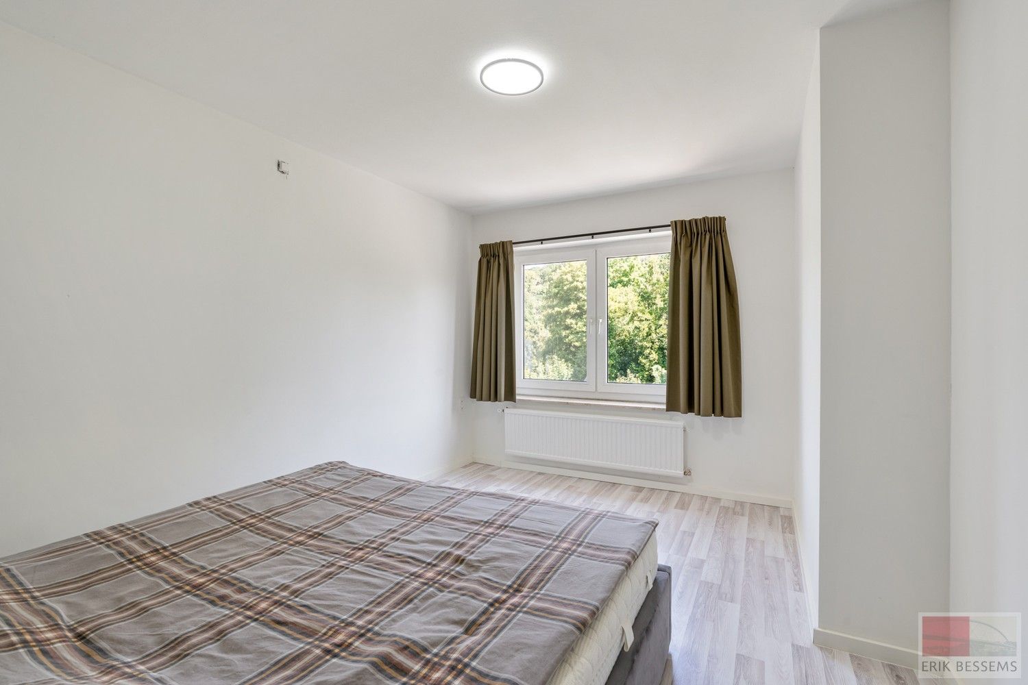 Halfvrijstaande woning uit 1969 op een perceel van 635m², woonopp. 154 m² foto 14