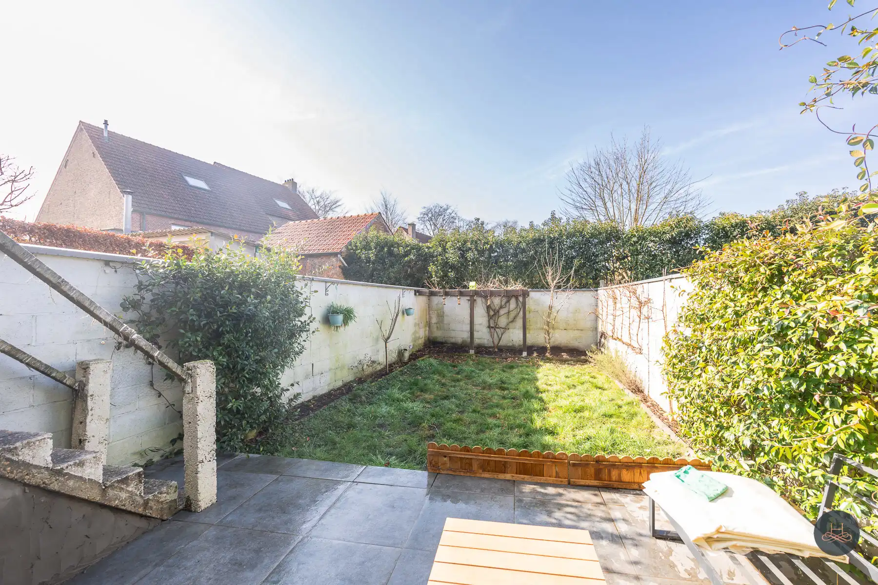 Recent vernieuwde en ruime gezinswoning met tuin en terras foto 25