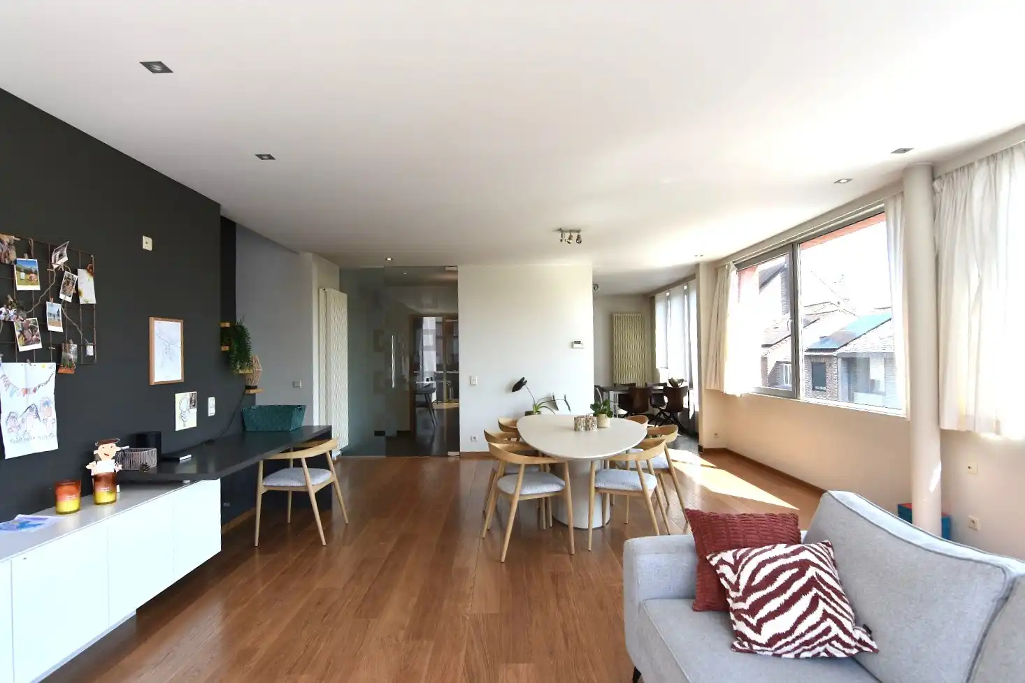 Ruim duplex appartement in hartje Rumbeke foto 6